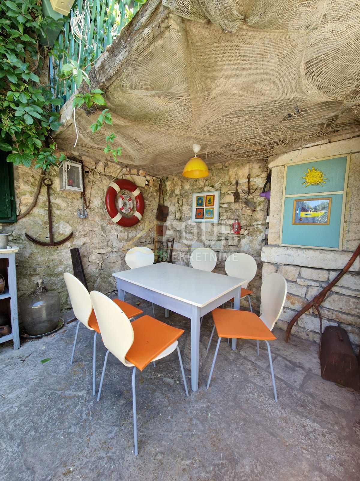Nerežišća, 200m2