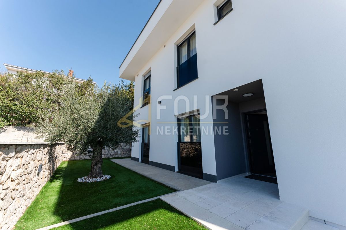 Novi Vinodolski, 391,72m2