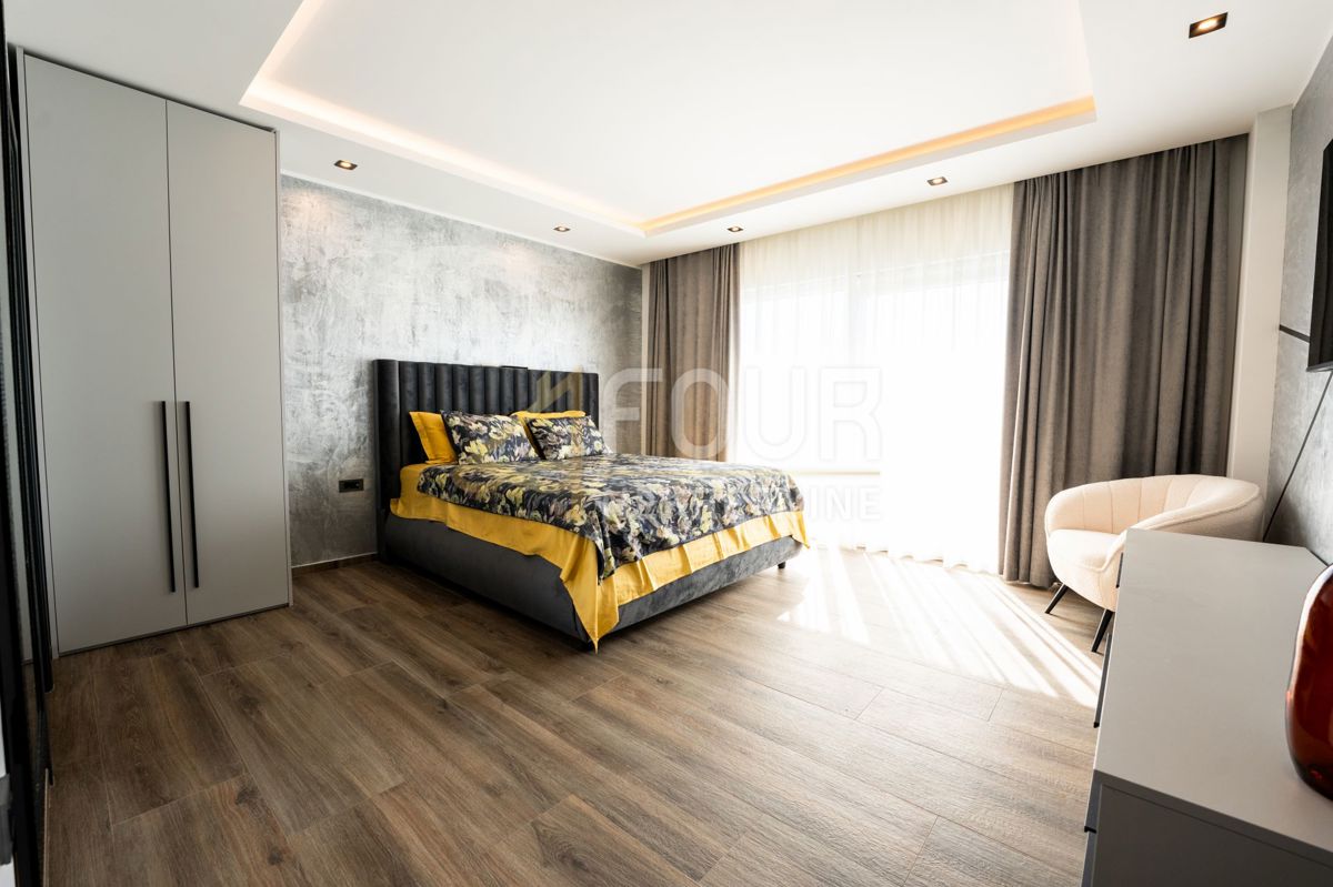 Novi Vinodolski, 391,72m2