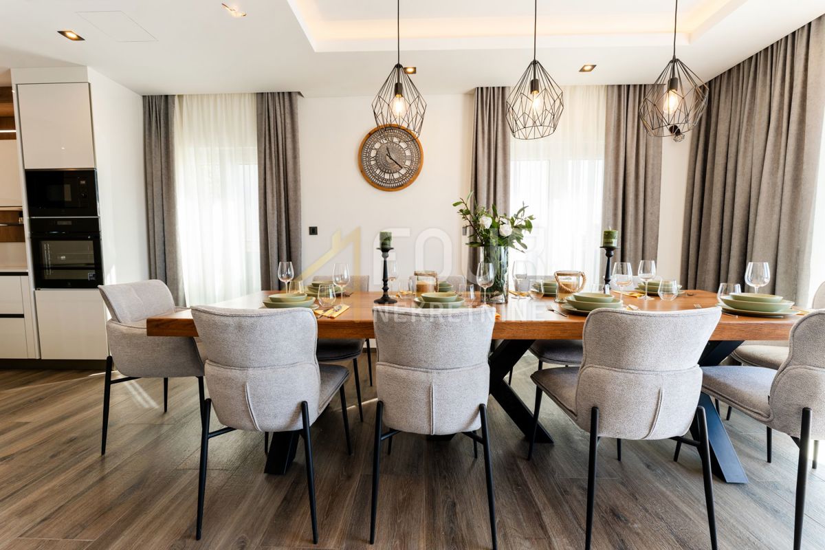 Novi Vinodolski, 391,72m2