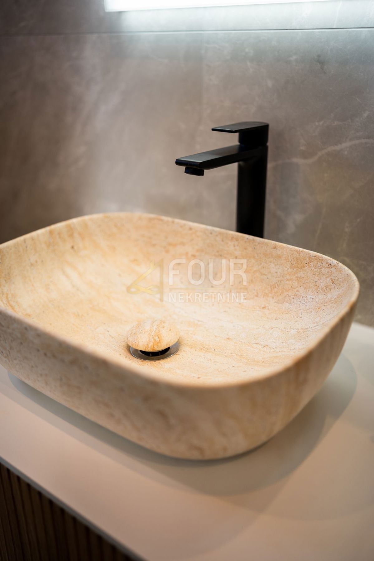 Novi Vinodolski, 391,72m2