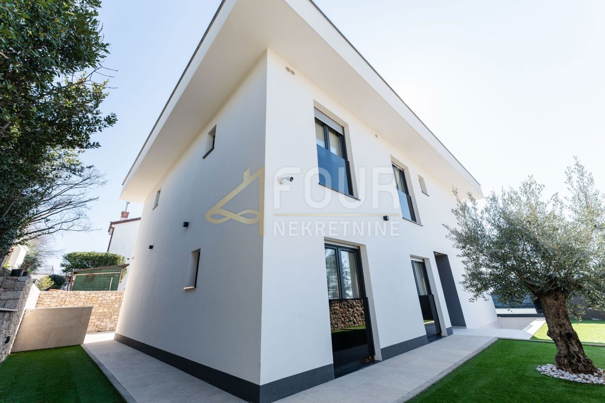 Novi Vinodolski, 391,72m2