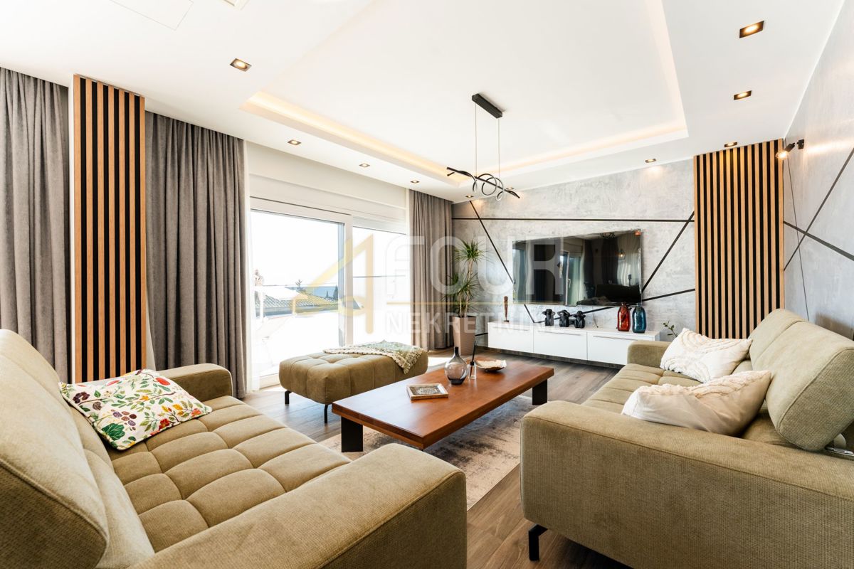 Novi Vinodolski, 391,72m2