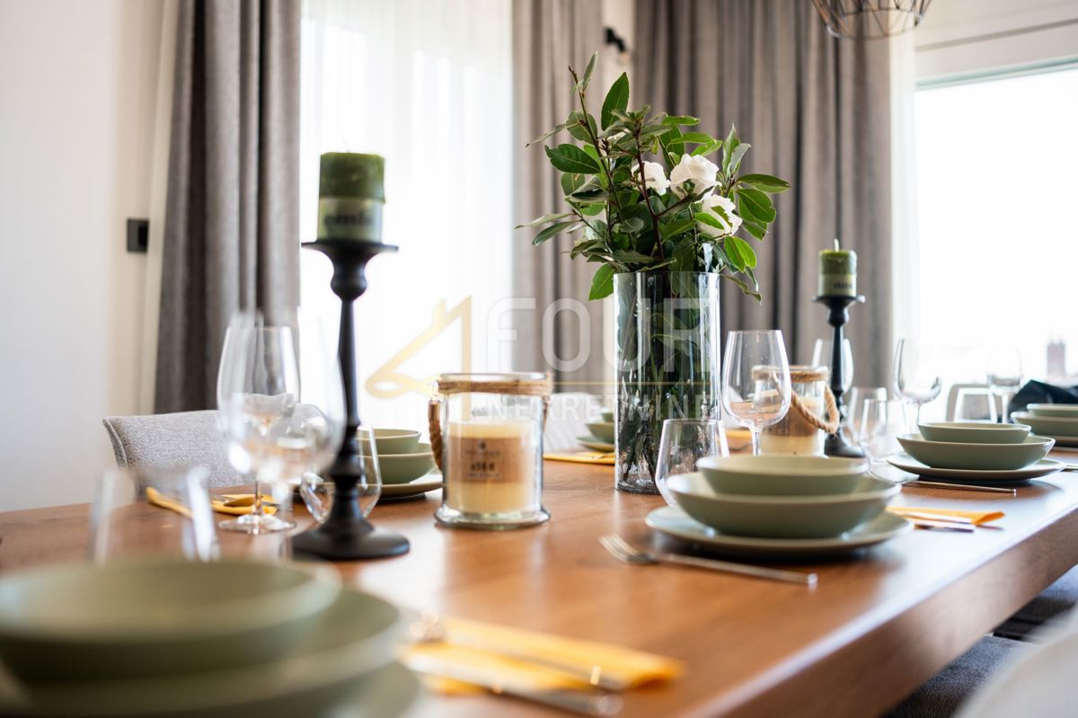 Novi Vinodolski, 391,72m2