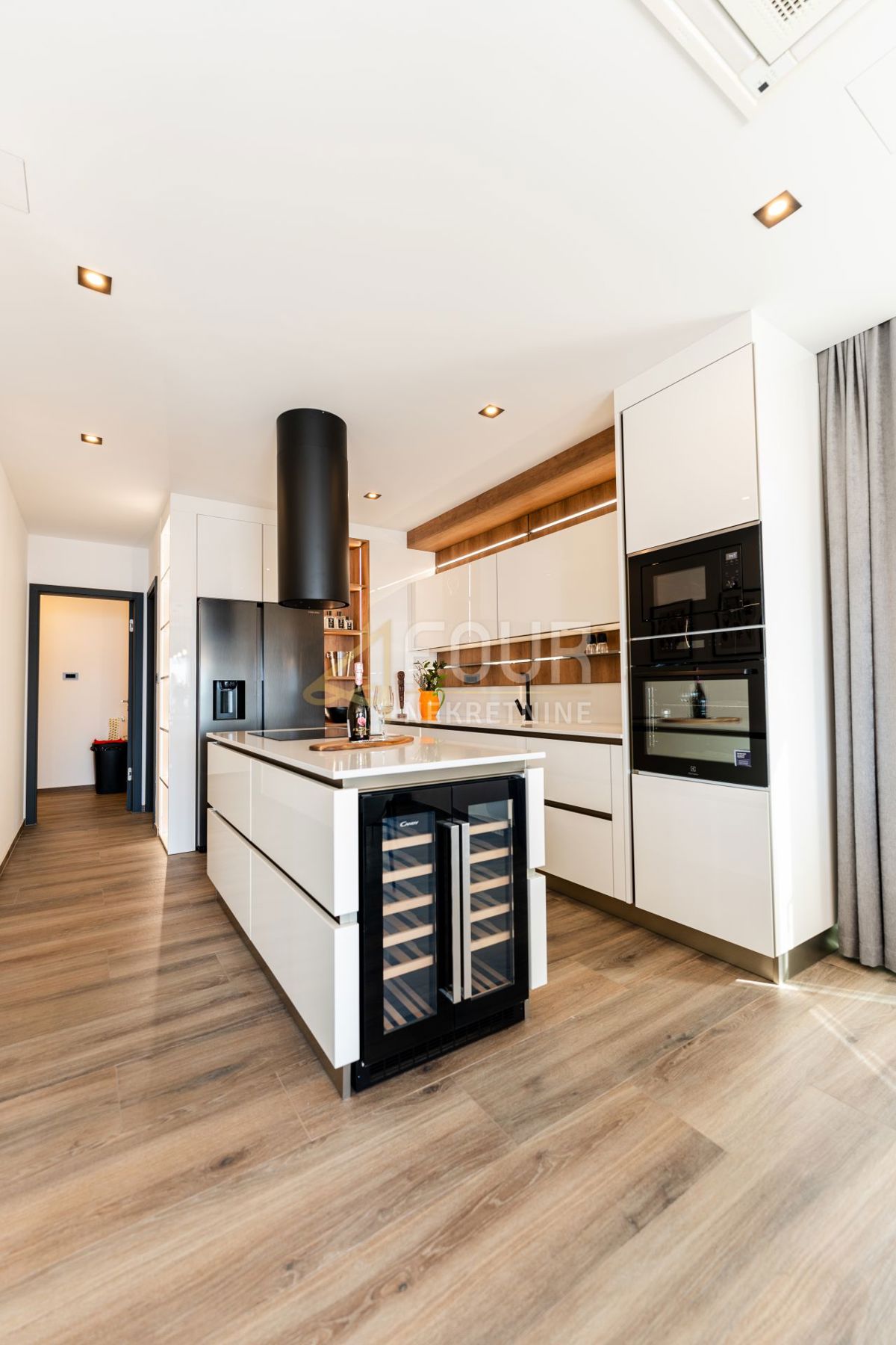 Novi Vinodolski, 391,72m2