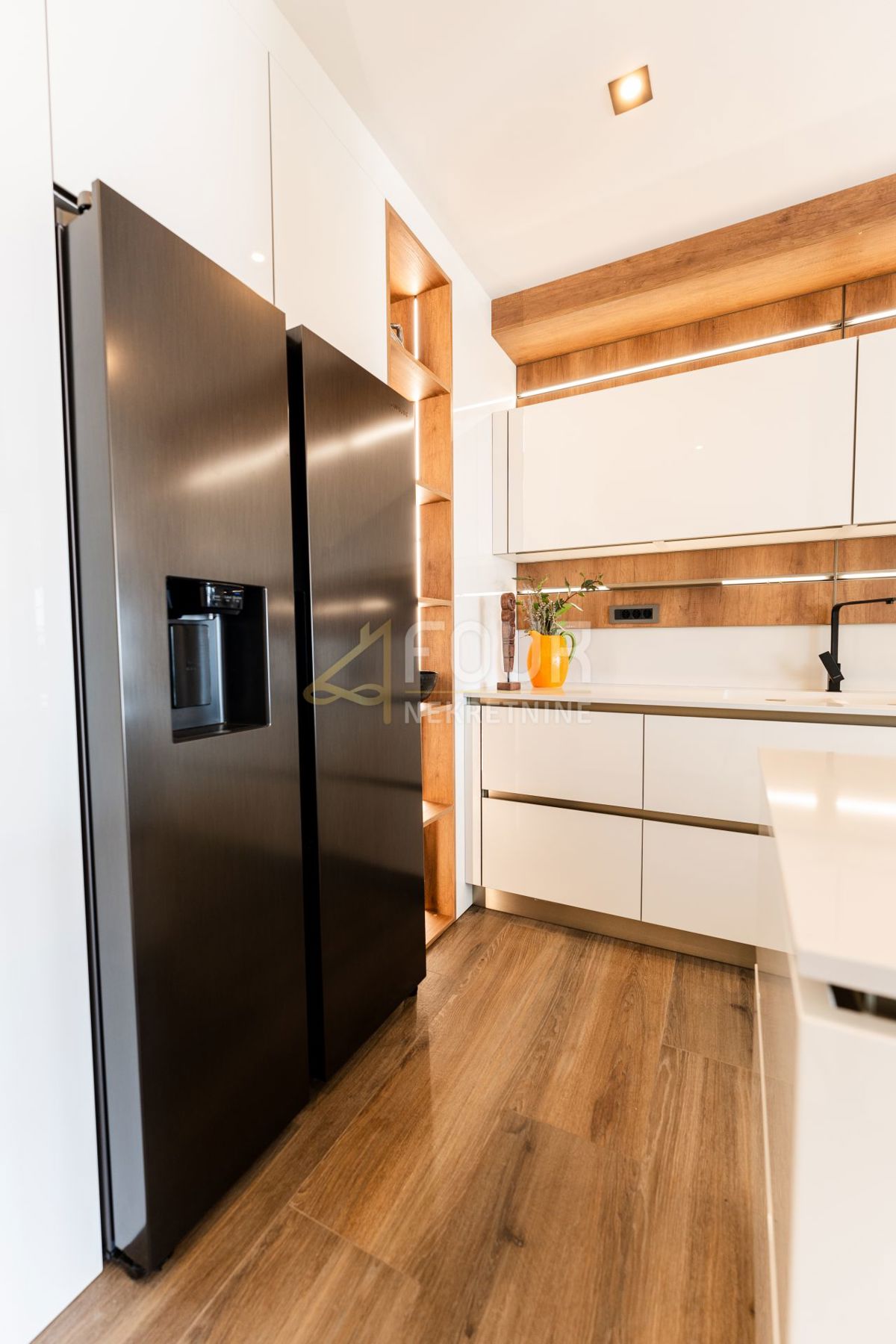 Novi Vinodolski, 391,72m2