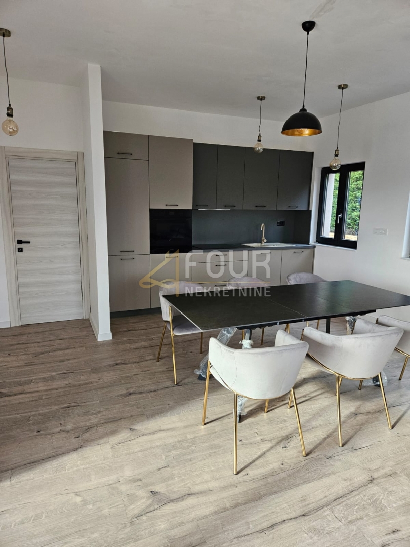 Svetvinčenat, 106m2