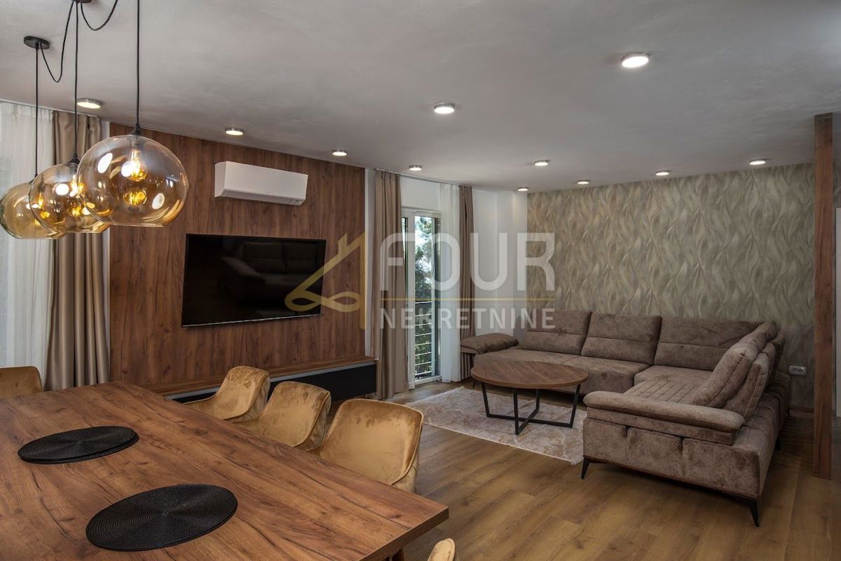 Mošćenička Draga, 221,20m2