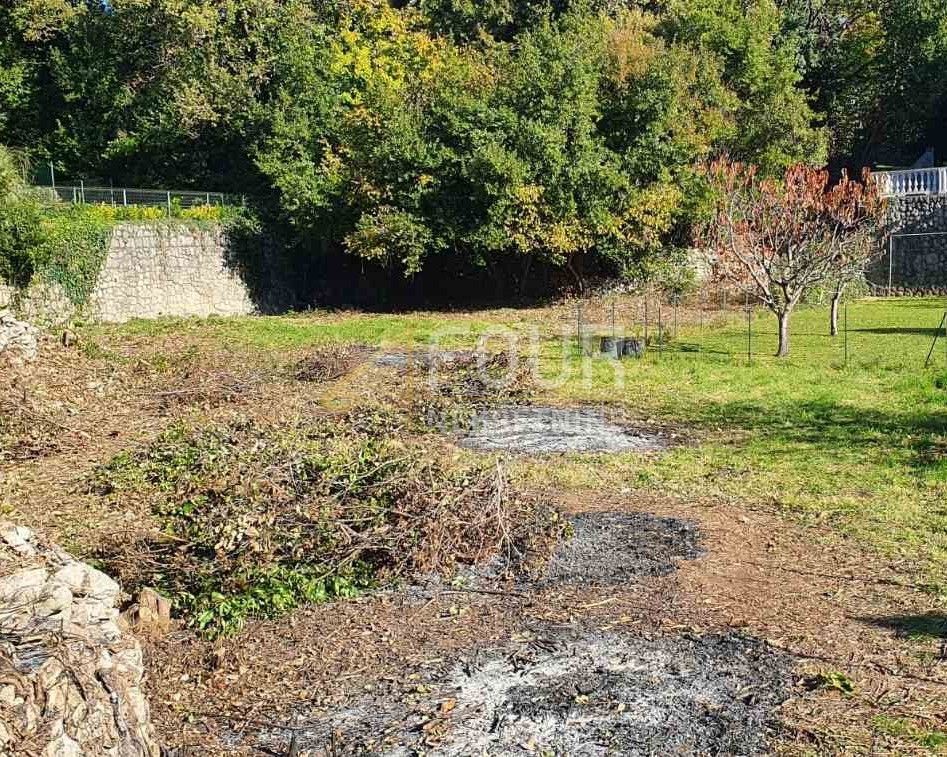 Srdoči, Rijeka, 982m2