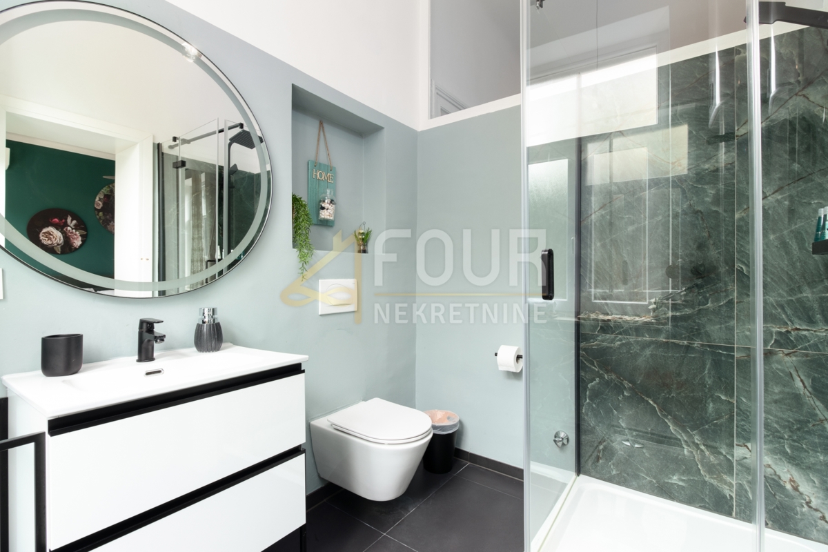 Opatija - Centar, Opatija, 100,07m2