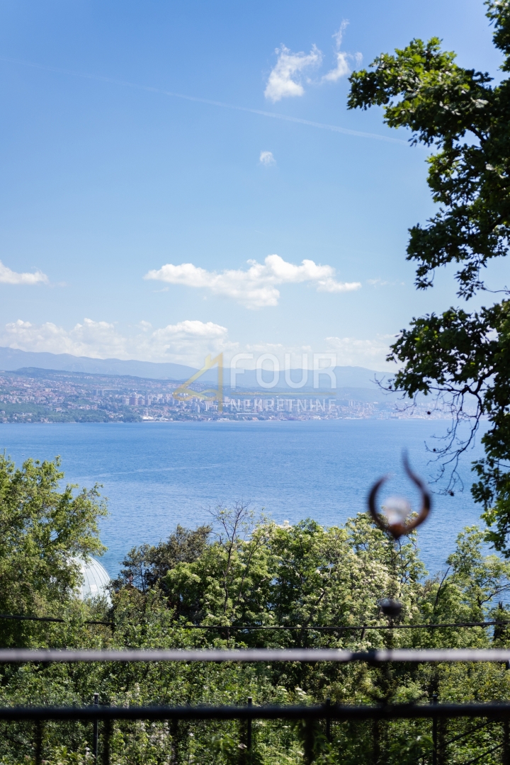 Opatija - Centar, Opatija, 97,70m2