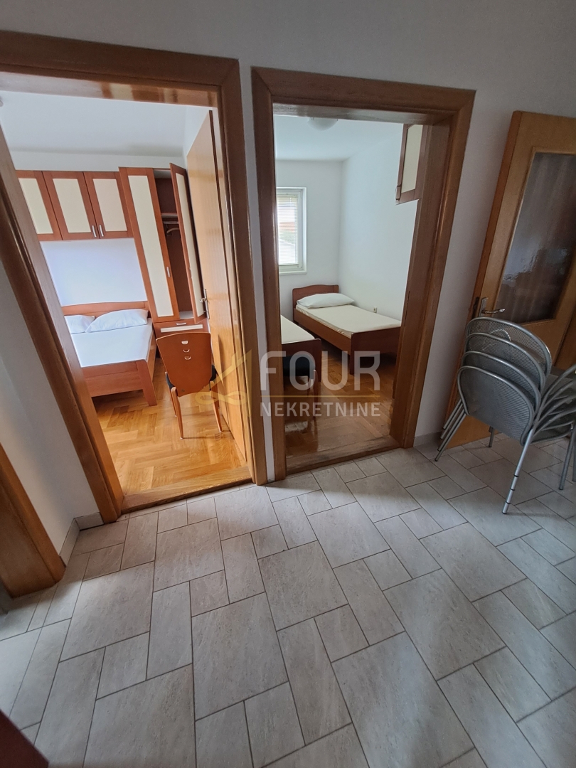 Malinska, Malinska-Dubašnica, 61m2