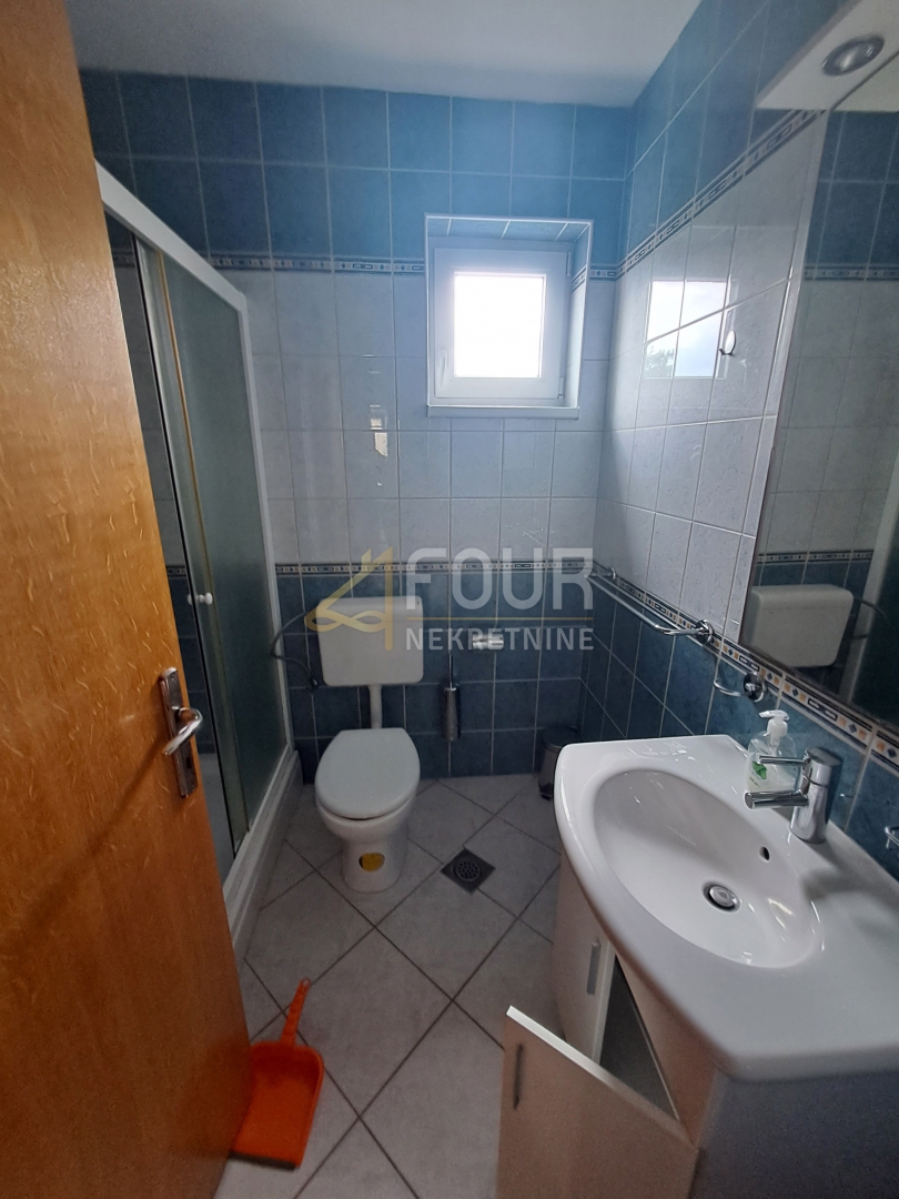 Malinska, Malinska-Dubašnica, 61m2