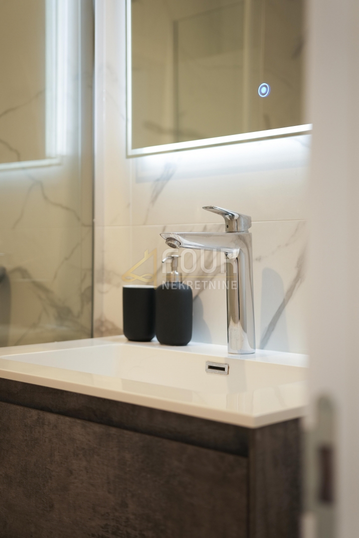 Opatija - Centar, Opatija, 74,22m2