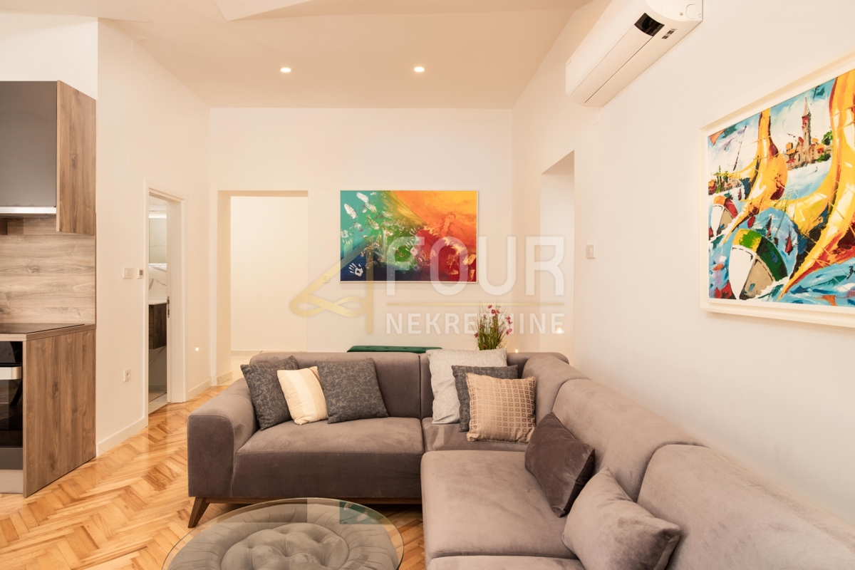 Opatija - Centar, Opatija, 74,22m2