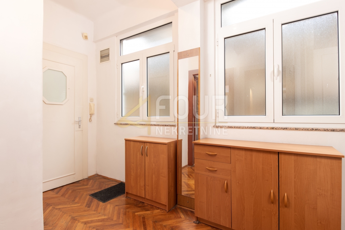 Centar, Rijeka, 68m2