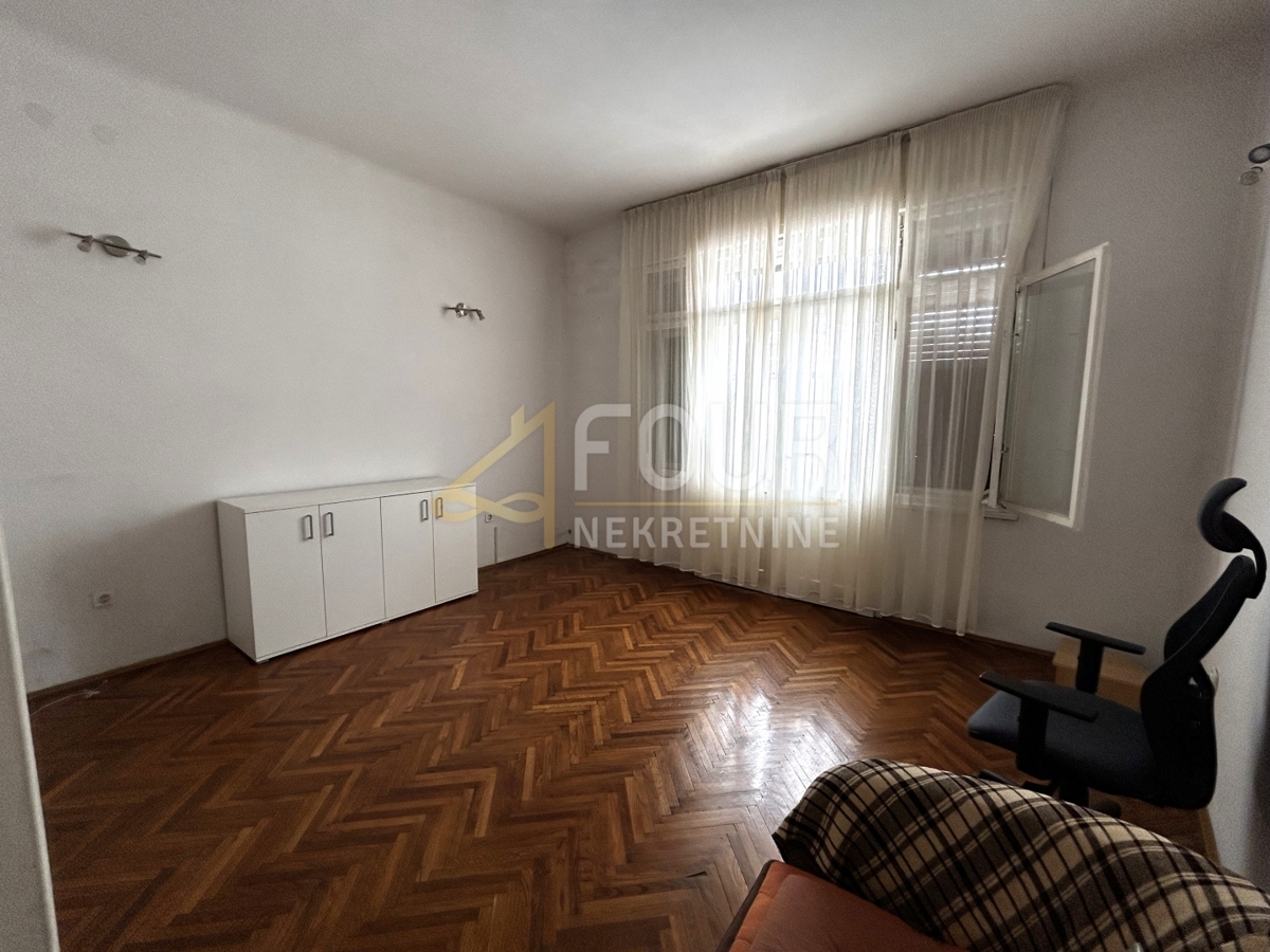 Centar, Rijeka, 68m2