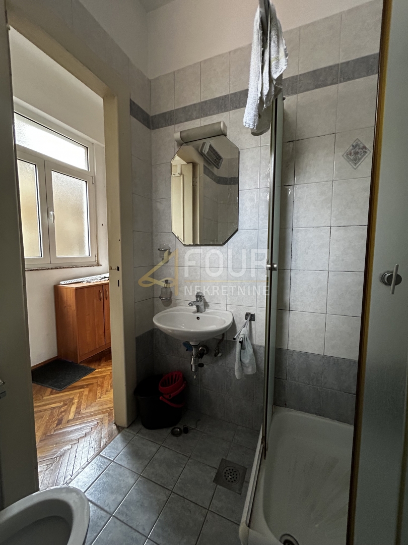 Centar, Rijeka, 68m2