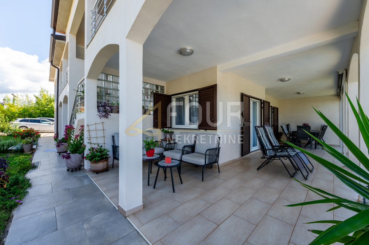 Nova Vas, Poreč, 355,66m2