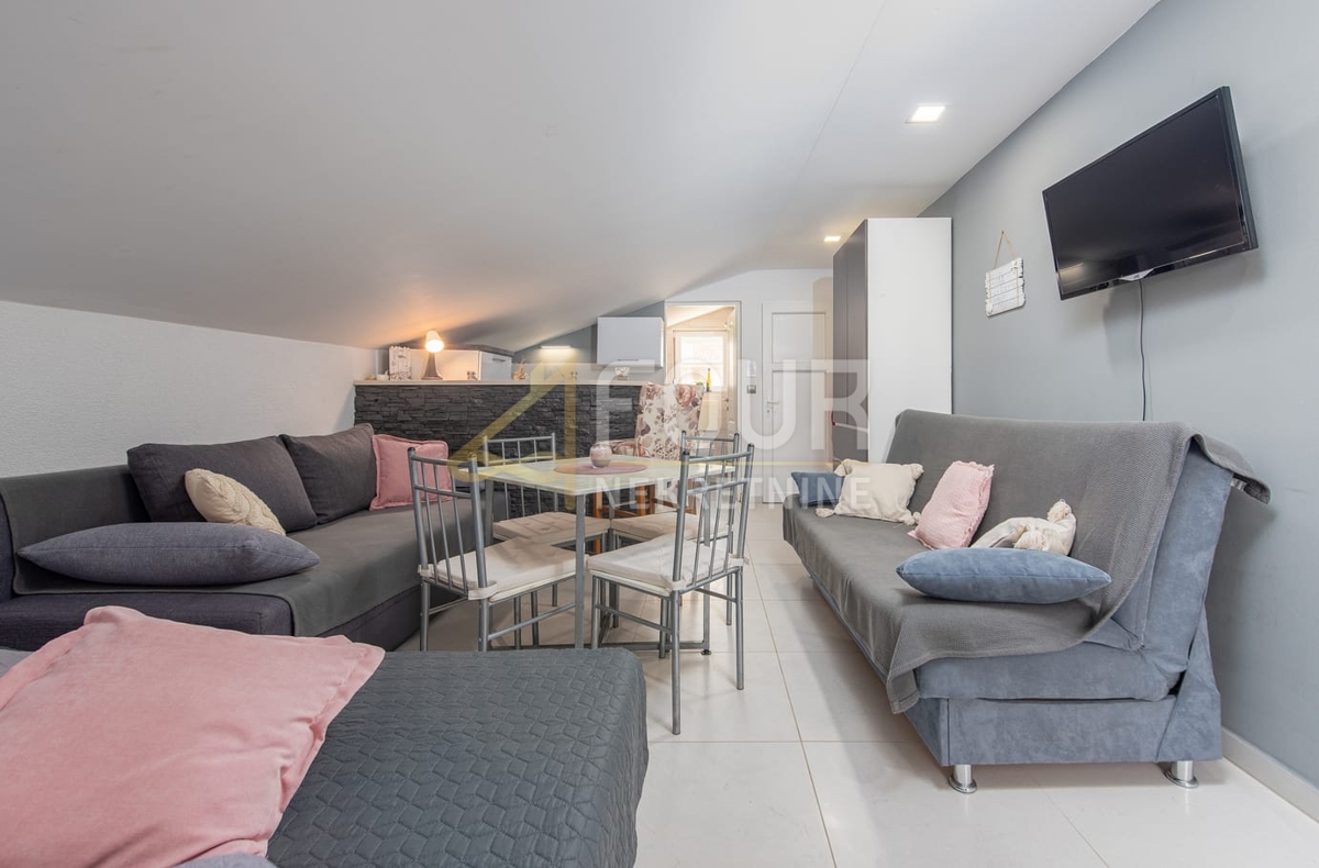 Cesarica, Karlobag, 24,52m2