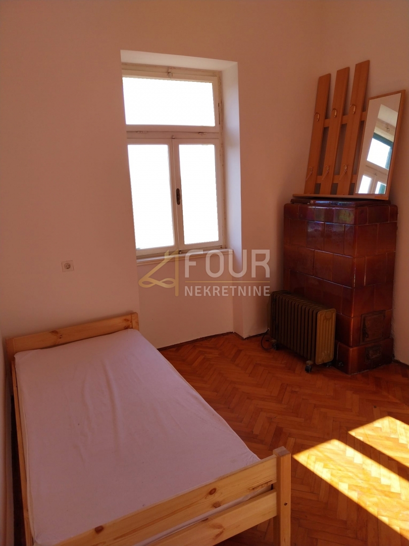 Centar, Pula, 66,76m2