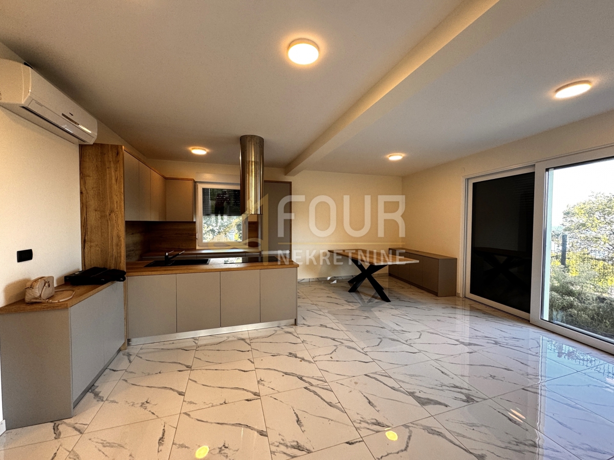 Pobri, Opatija - Okolica, 102,61m2