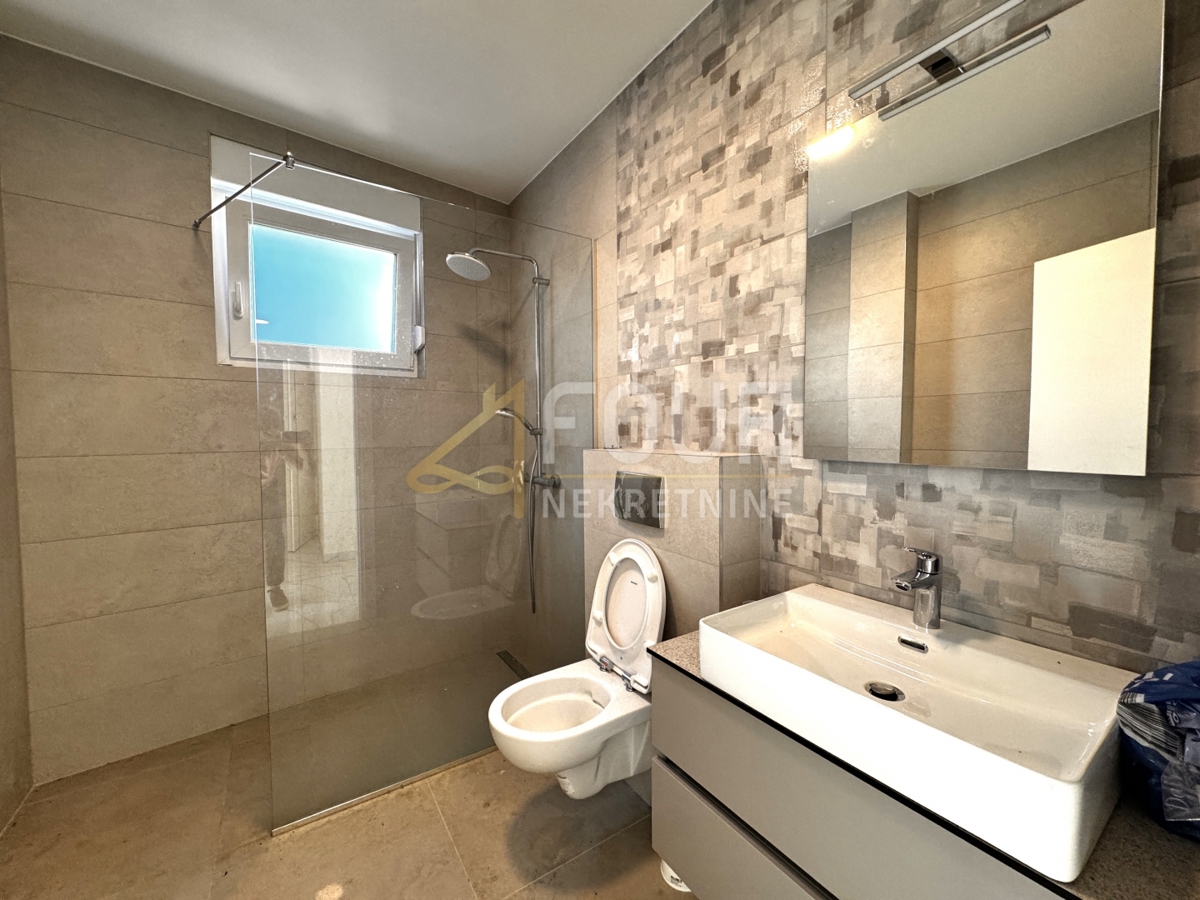 Pobri, Opatija - Okolica, 102,61m2