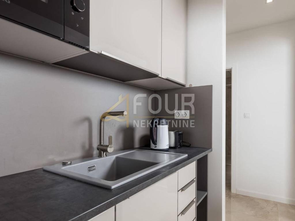 Jadranovo, Crikvenica, 175m2