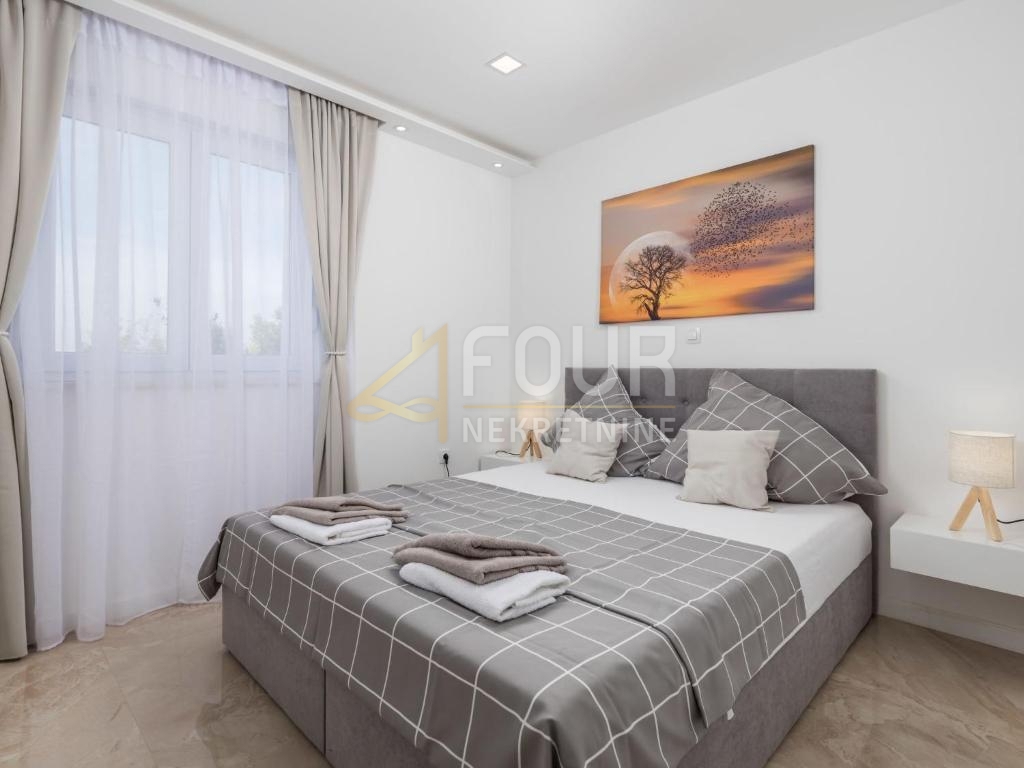 Jadranovo, Crikvenica, 175m2