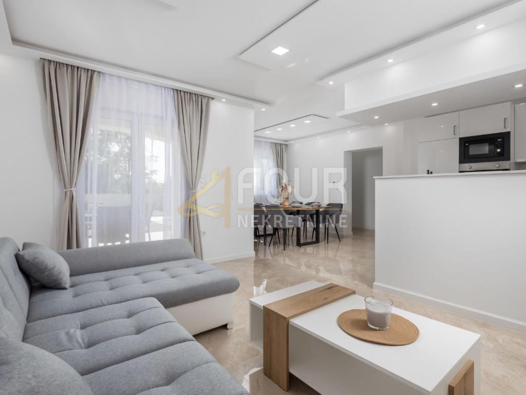 Jadranovo, Crikvenica, 175m2