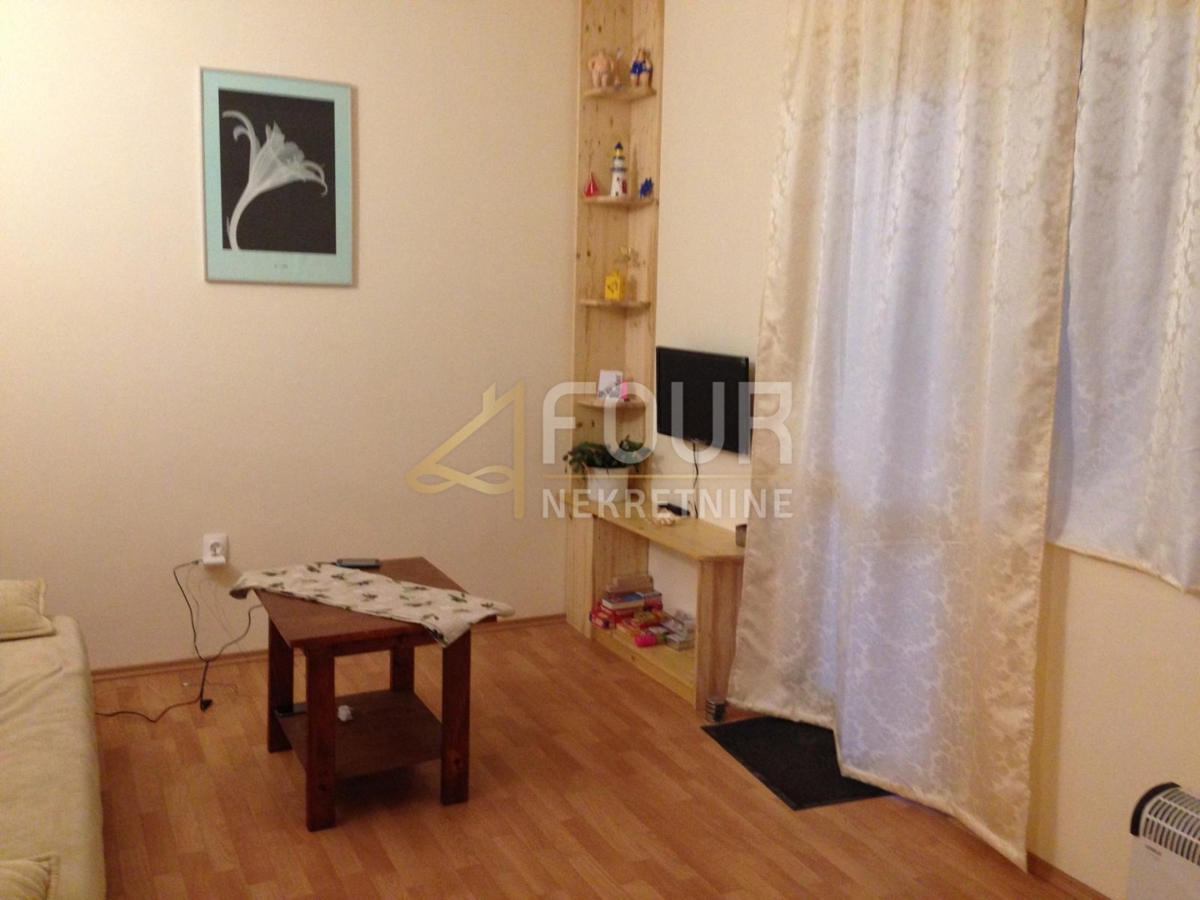 Novi Vinodolski, 110m2