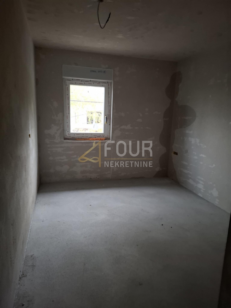 Drenova, Rijeka, 63m2