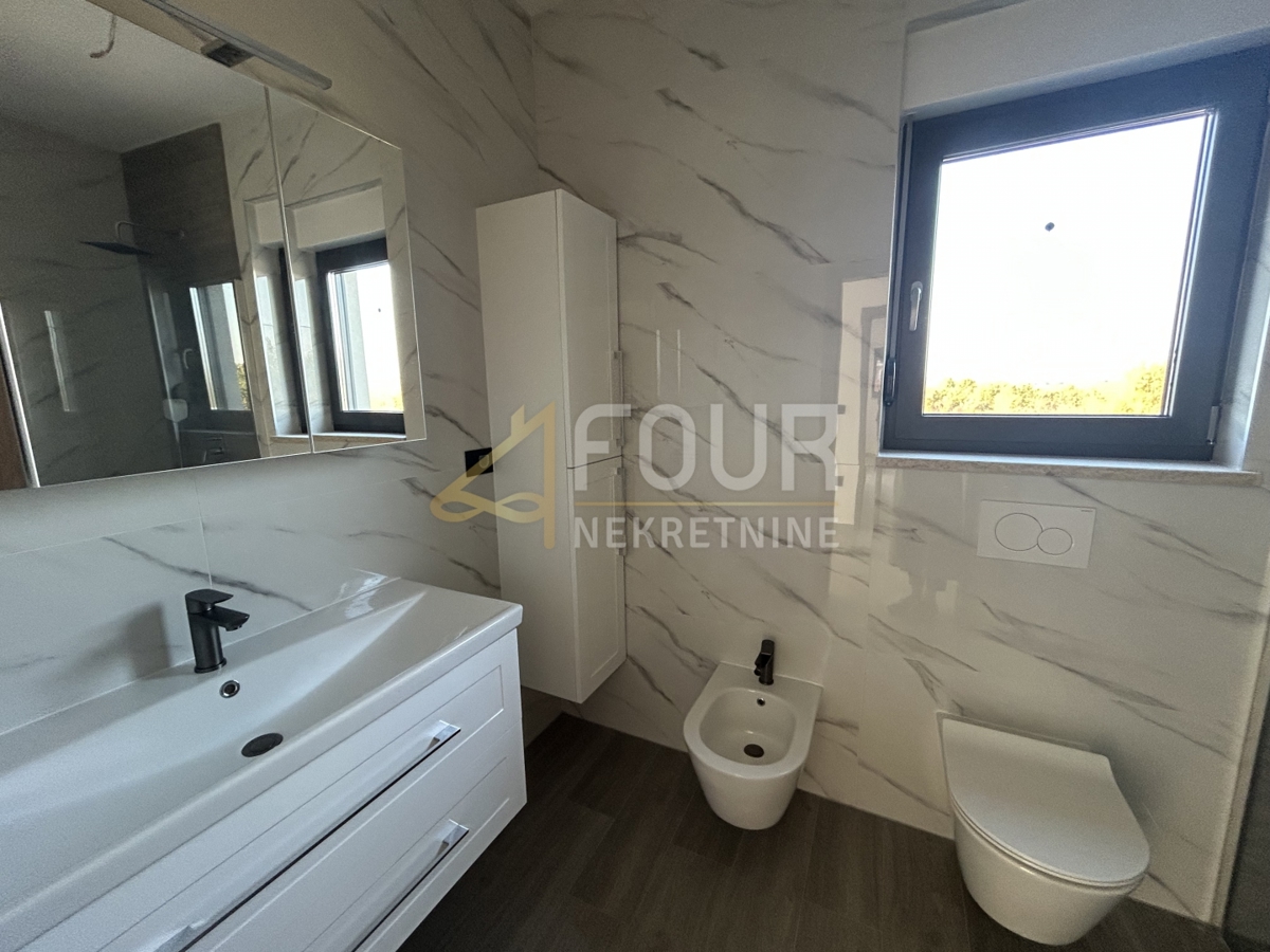 Tar, Tar-Vabriga, 242m2