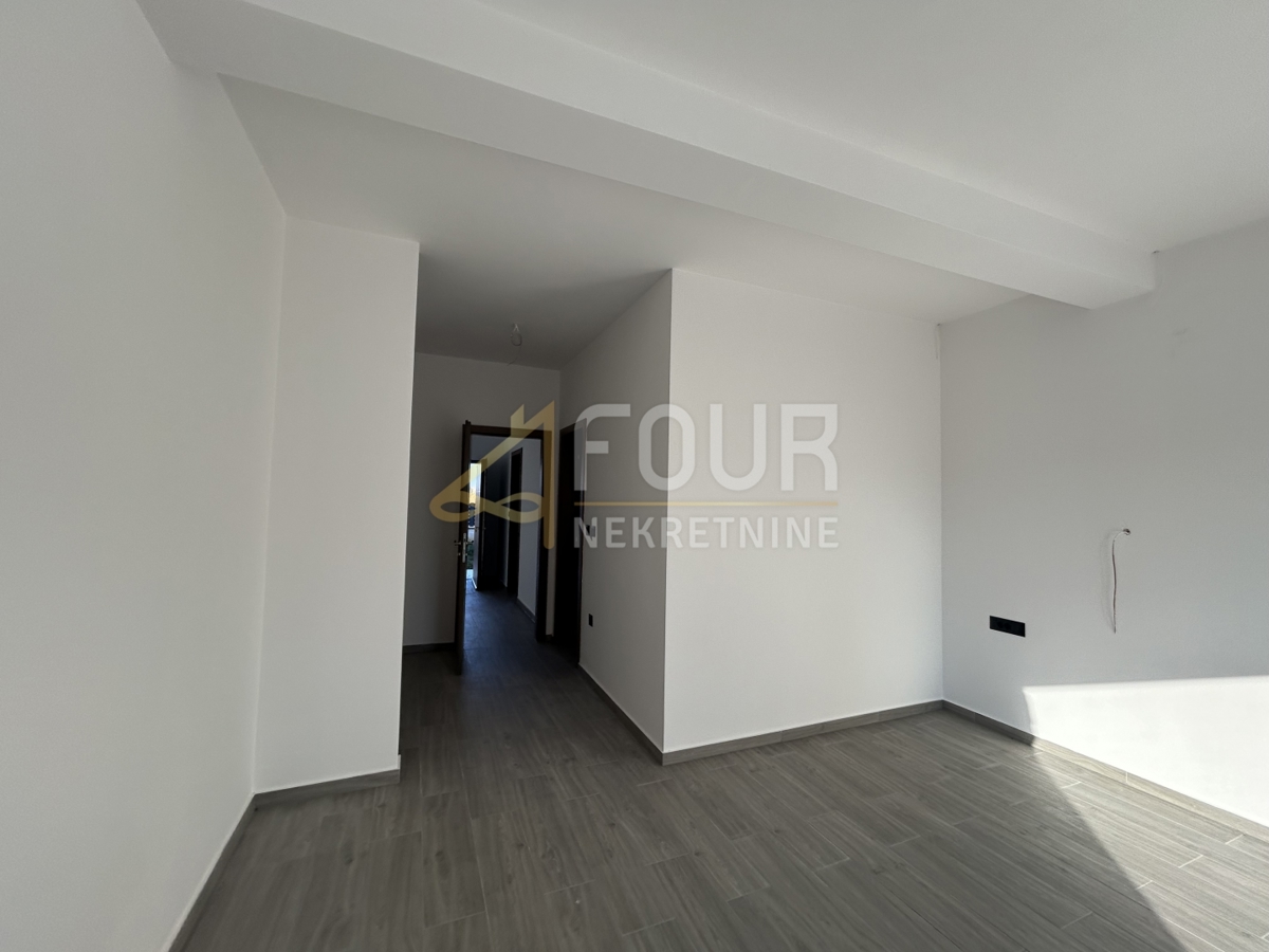 Tar, Tar-Vabriga, 242m2