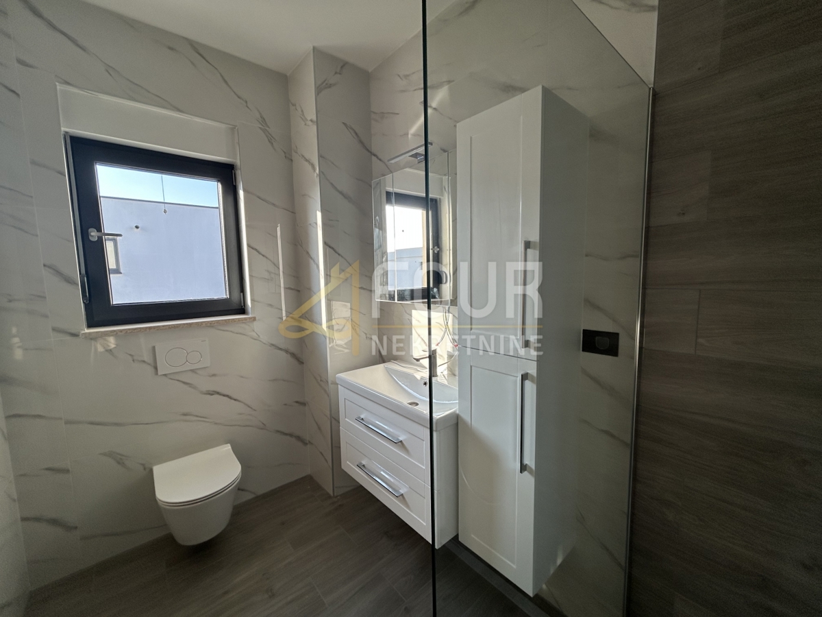 Tar, Tar-Vabriga, 242m2