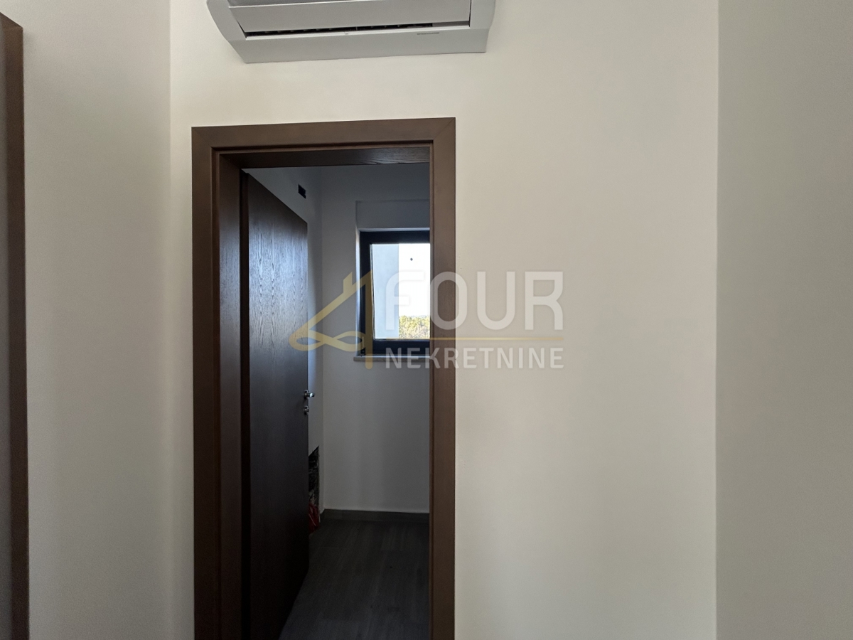 Tar, Tar-Vabriga, 242m2