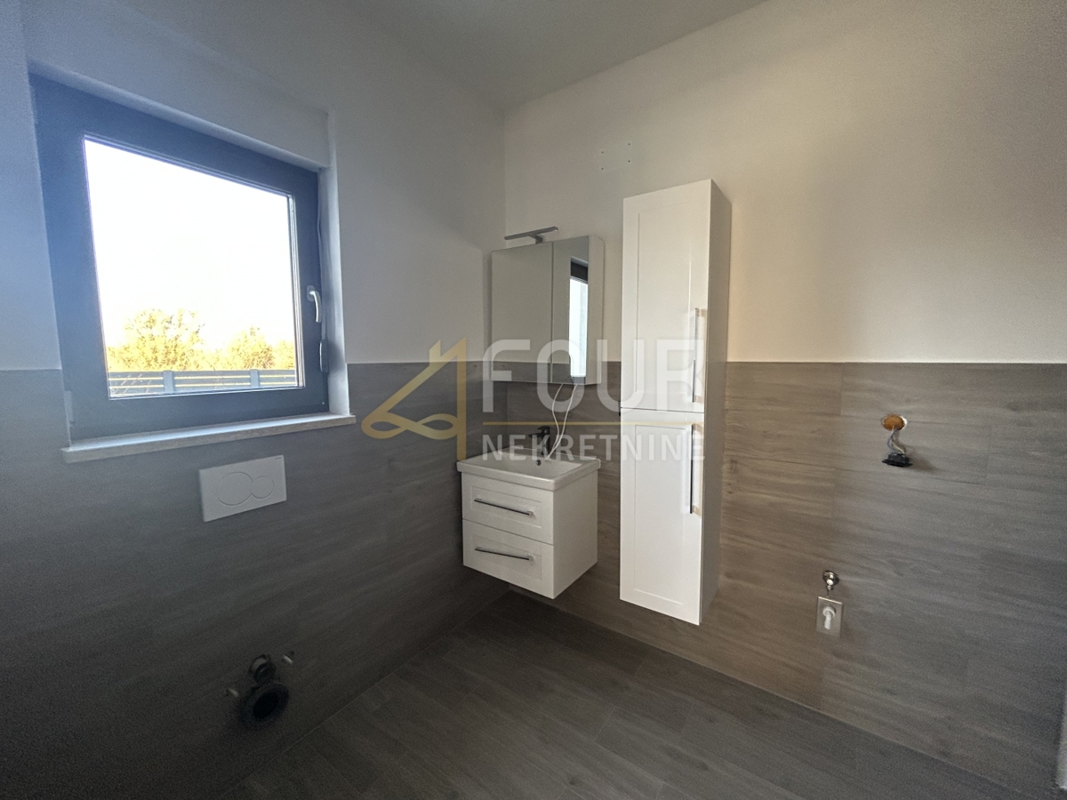 Tar, Tar-Vabriga, 242m2