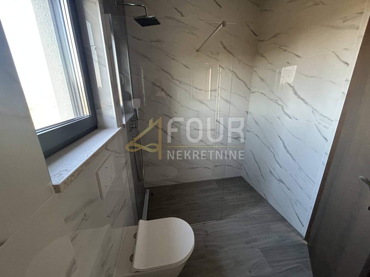 Tar, Tar-Vabriga, 242m2