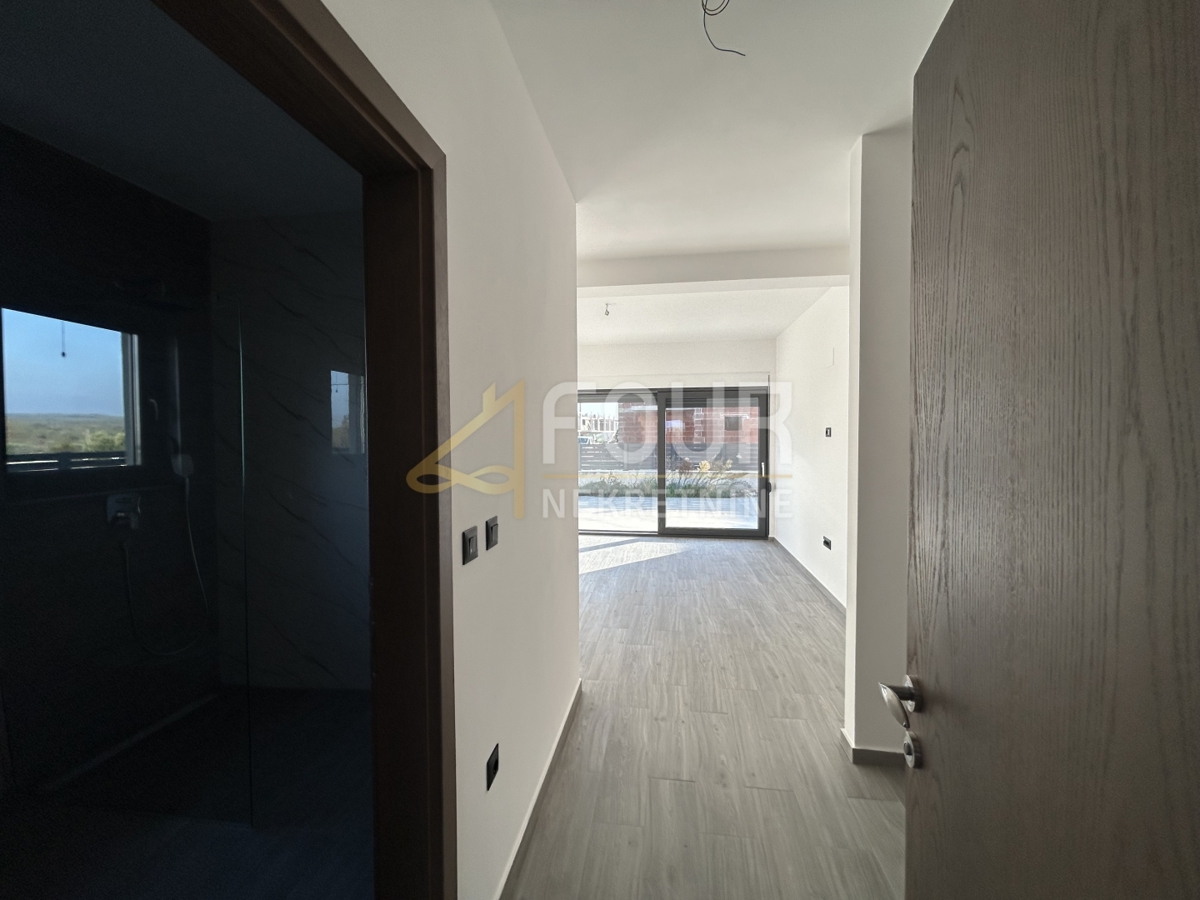 Tar, Tar-Vabriga, 242m2