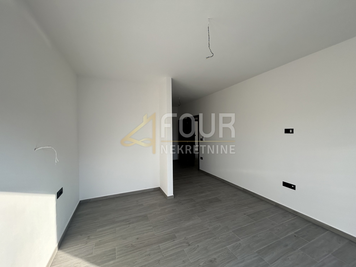 Tar, Tar-Vabriga, 242m2