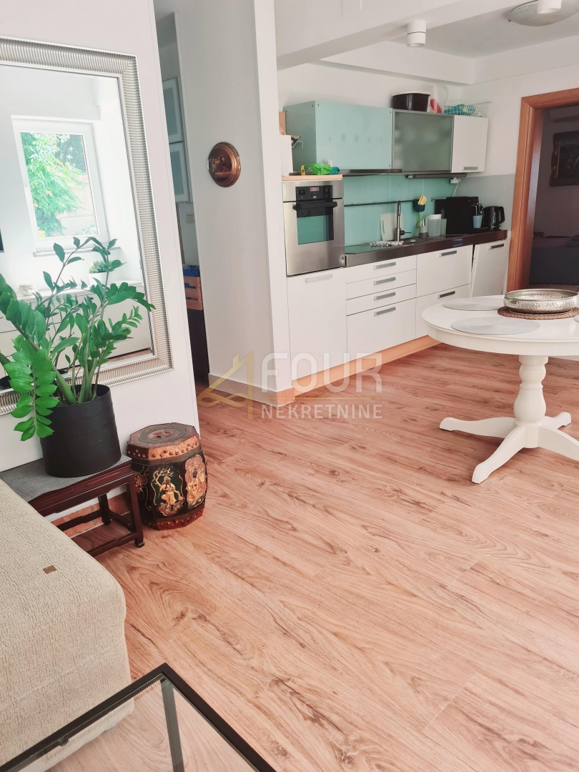 Mošćenička Draga, 84,36m2