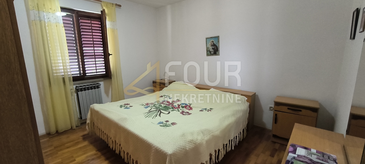 Juradi, Buzet, 176m2