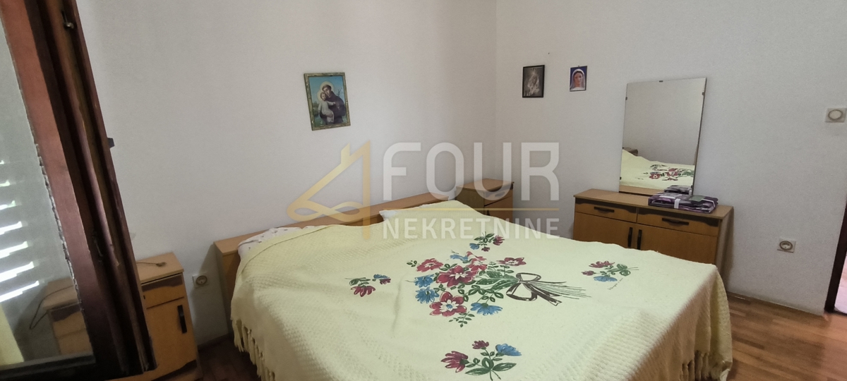 Juradi, Buzet, 176m2