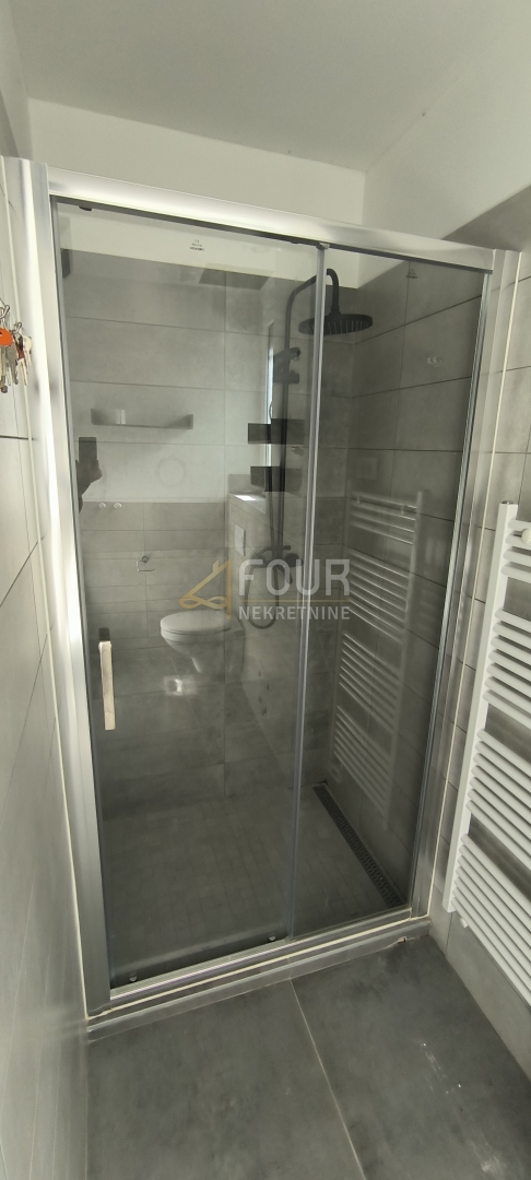 Centar, Pula, 72,83m2