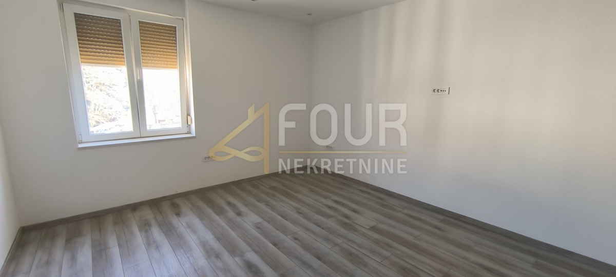 Centar, Pula, 72,83m2