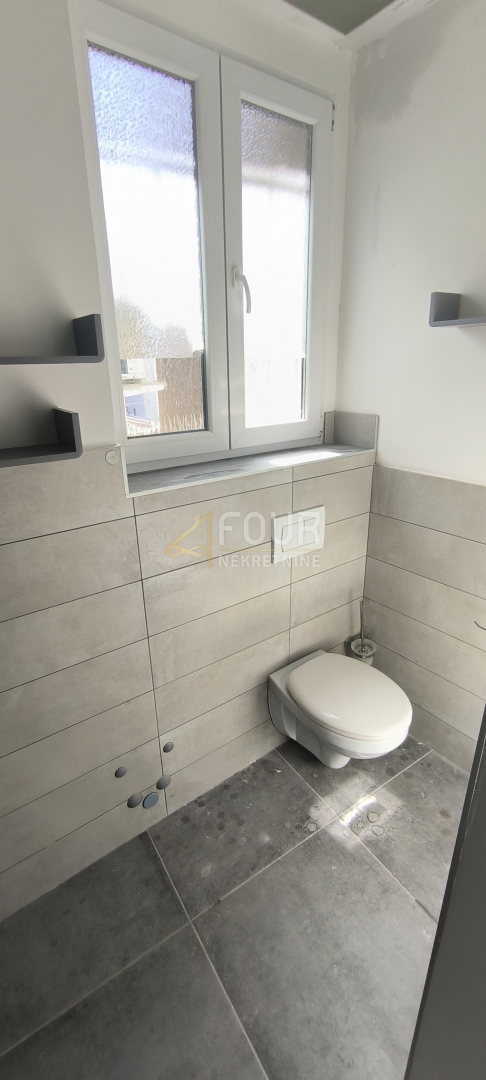 Centar, Pula, 72,83m2