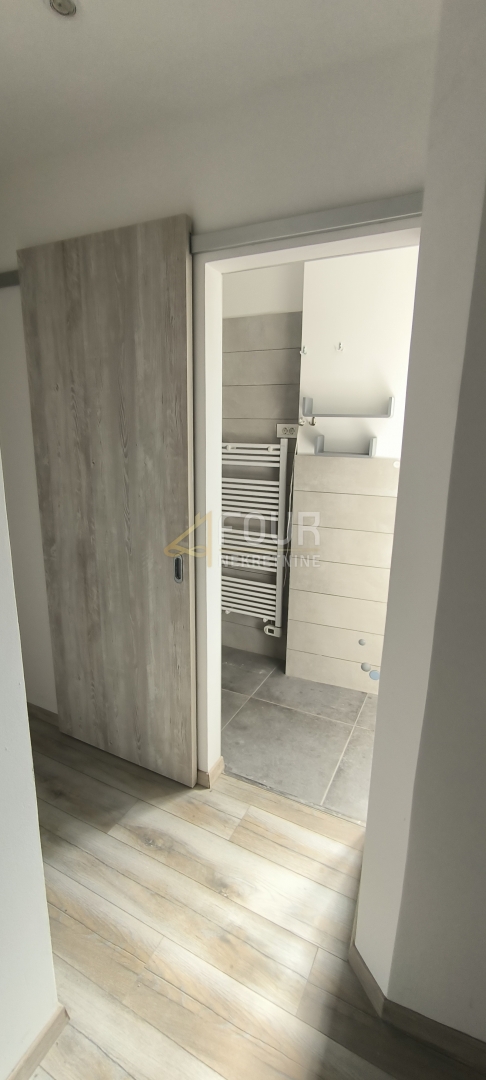 Centar, Pula, 72,83m2