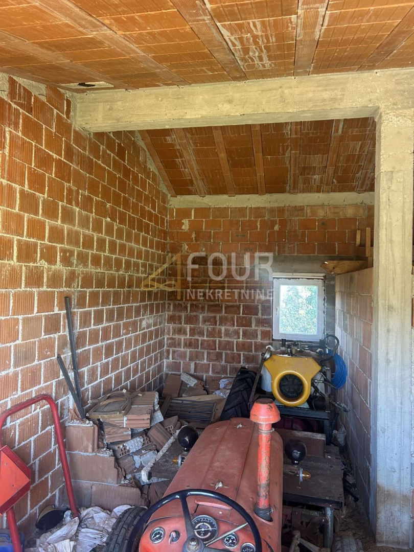 Istria, Marčana - zona circostante, casa indipendente di 50m2.