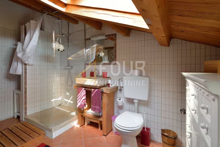 Dračevac, Poreč, 240m2