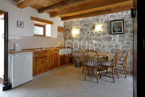 Dračevac, Poreč, 240m2